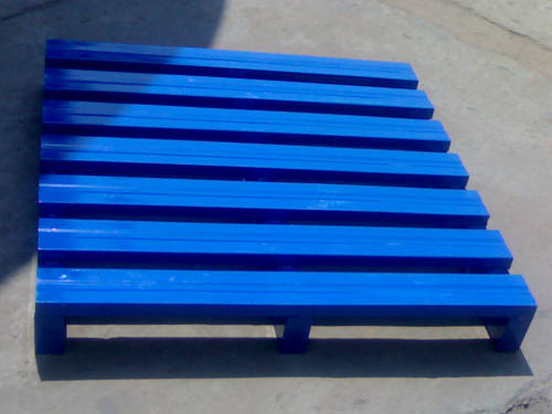 Aluminum table